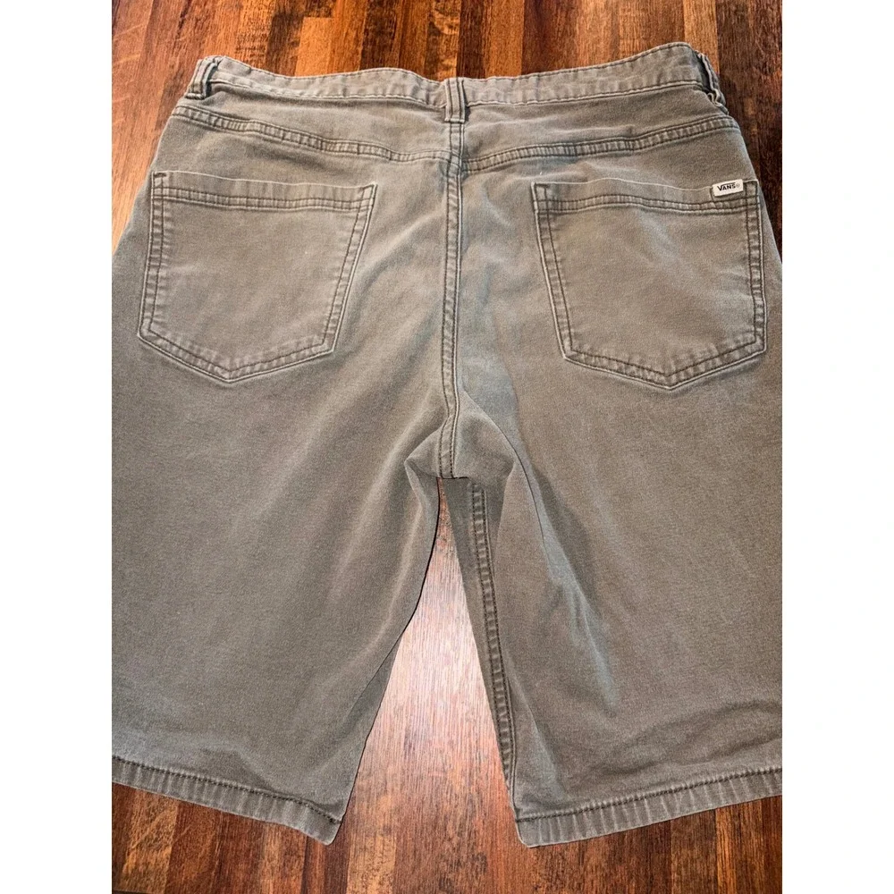 Vans Off The Wall Mens Skate Shorts Olive Green Canvas Size 32 VN0A7S2WSQ8